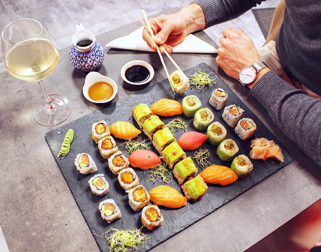 sukani sushi restaurant asiatique