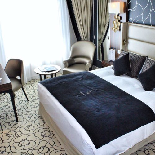 hotel regina biarritz chambre