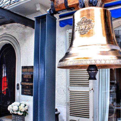 hôtel Belfry lourdes cloche