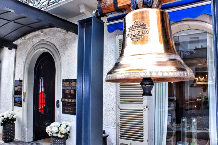 hôtel Belfry lourdes cloche